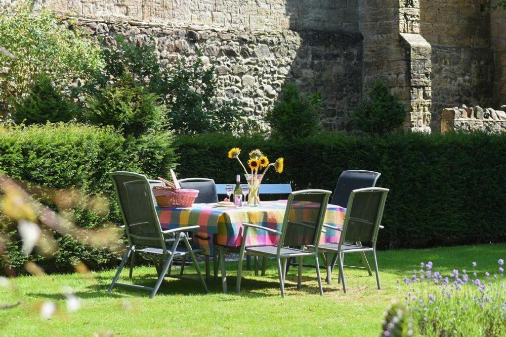 Villa Craster Tower Coach House Esterno foto